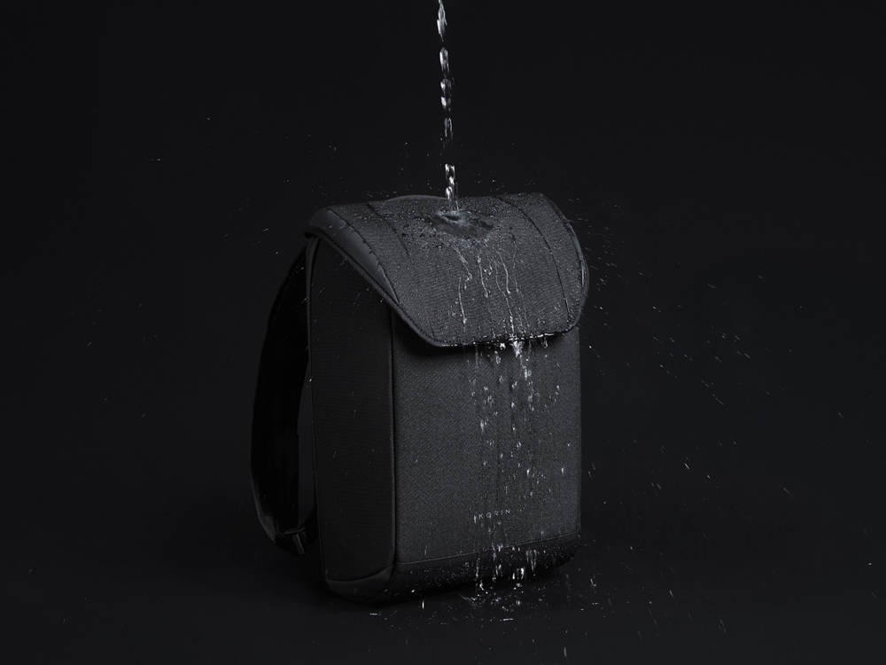 Водостойкий антикражный рюкзак Clickpack для ноутбука 15.6, черный