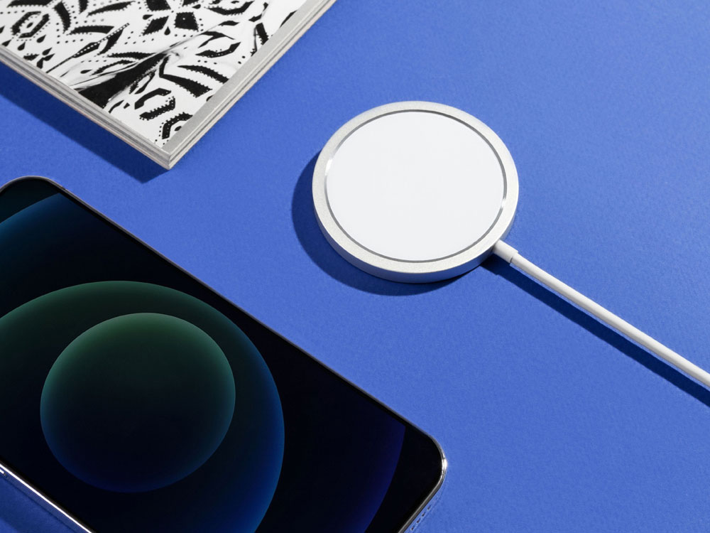 Беспроводное зарядное устройство Rombica NEO Magneto (Р)