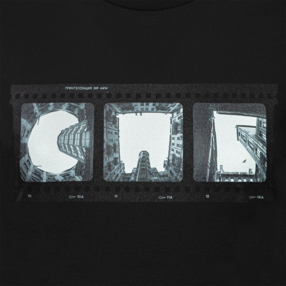 Футболка женская «Небо-Душа» (дворы СПб), черная, размер XXL