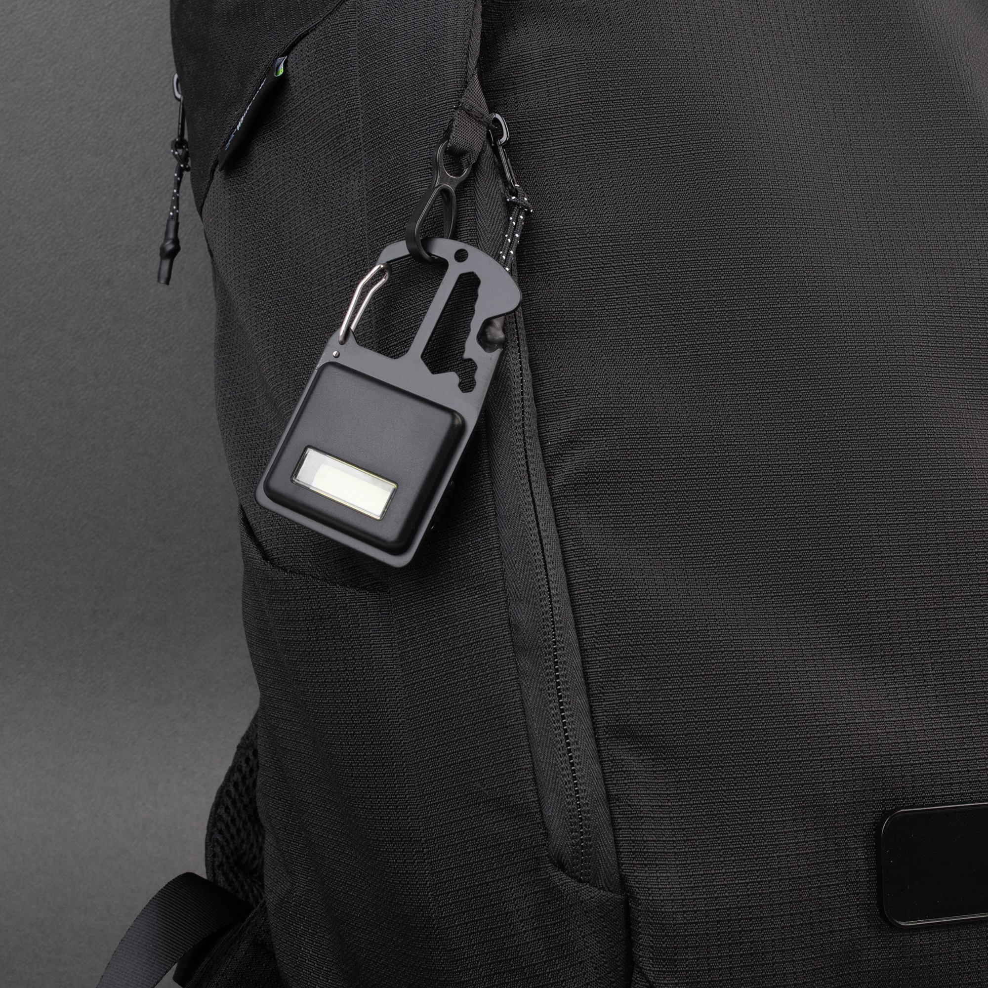 Брелок-мультитул-фонарь "Multy" фото на сайте  Print Logo.