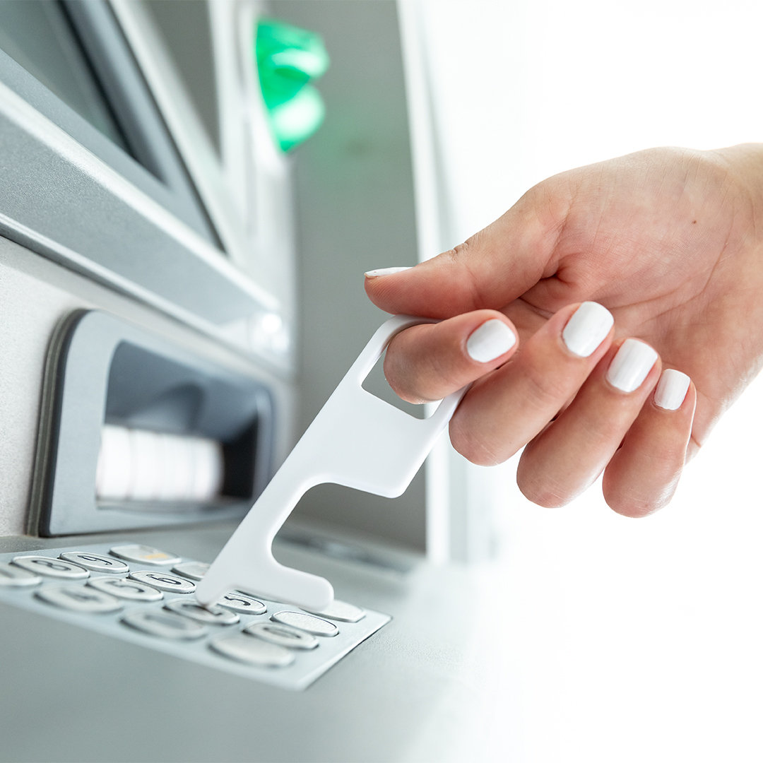 Брелок "Тачер" бесконтактный с антибактериальной защитой фото на сайте Print Logo.