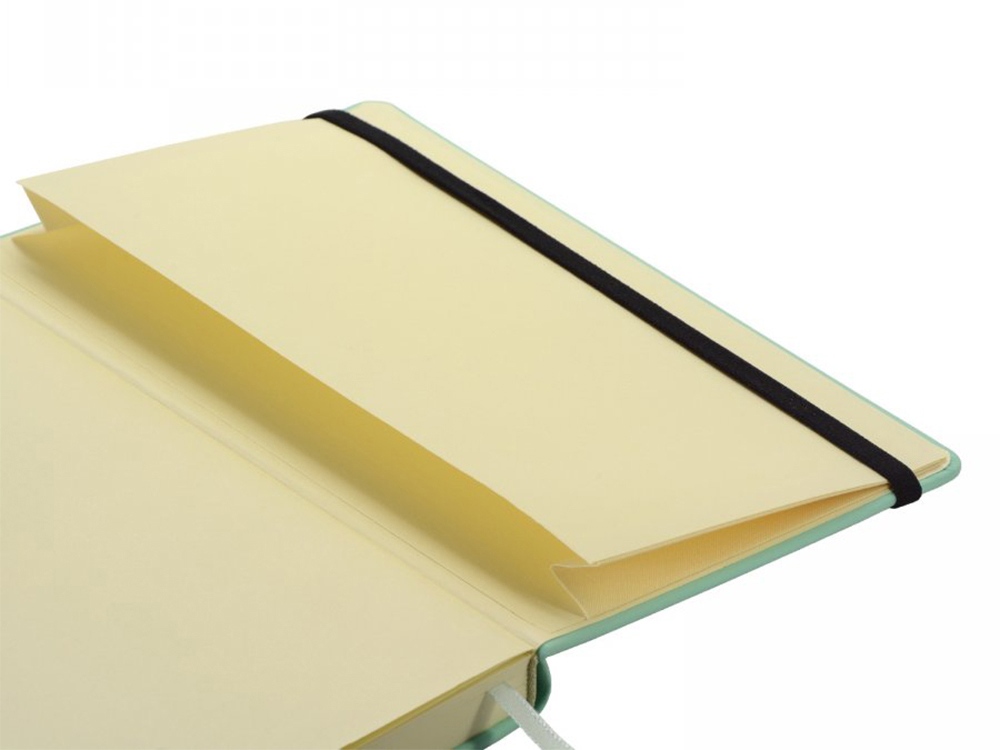 Ежедневник А5 недатированный Megapolis Velvet, зефирный мятный