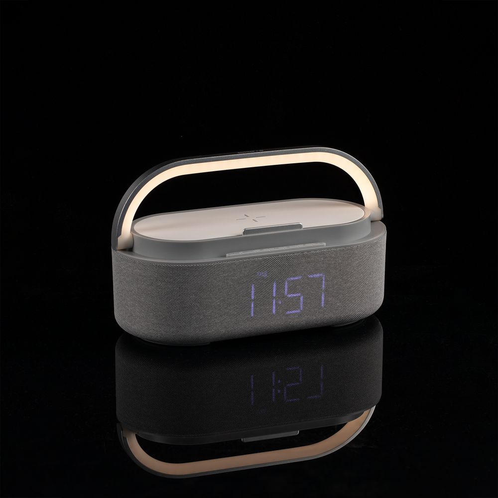 Колонка с часами и беспроводной зарядкой Veske