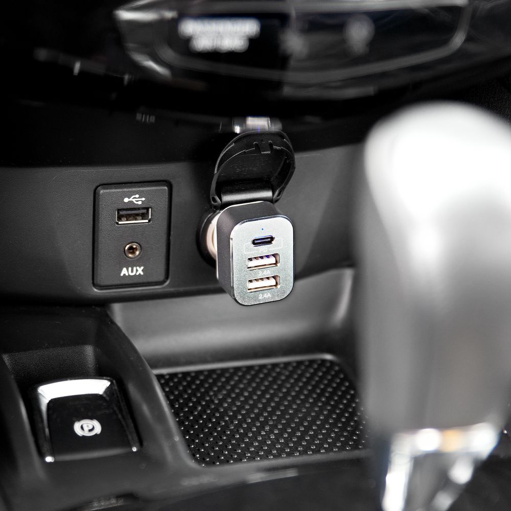 Автомобильное зарядное устройство Branchy с разъемом Type-C фото на сайте Print Logo.