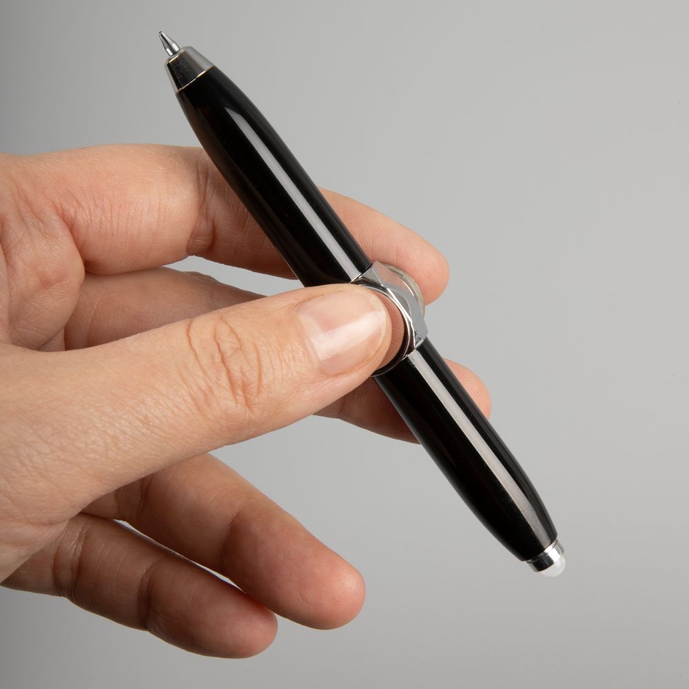 Ручка-спиннер Flipen с фонариком