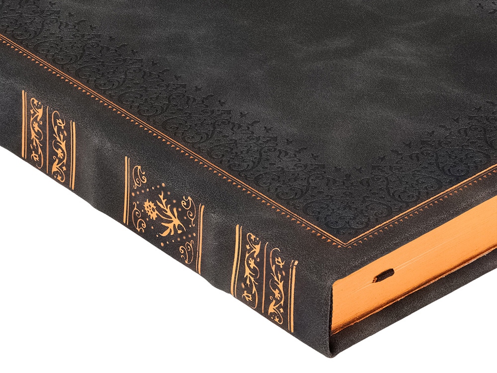 Ежедневник недатированный А5 Royal, черный с бронзовым срезом