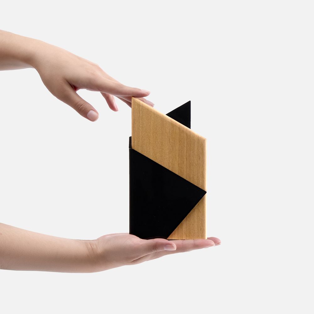 Стела Majestas — пример нанесения логотипа (сделано в России) | Print Logo