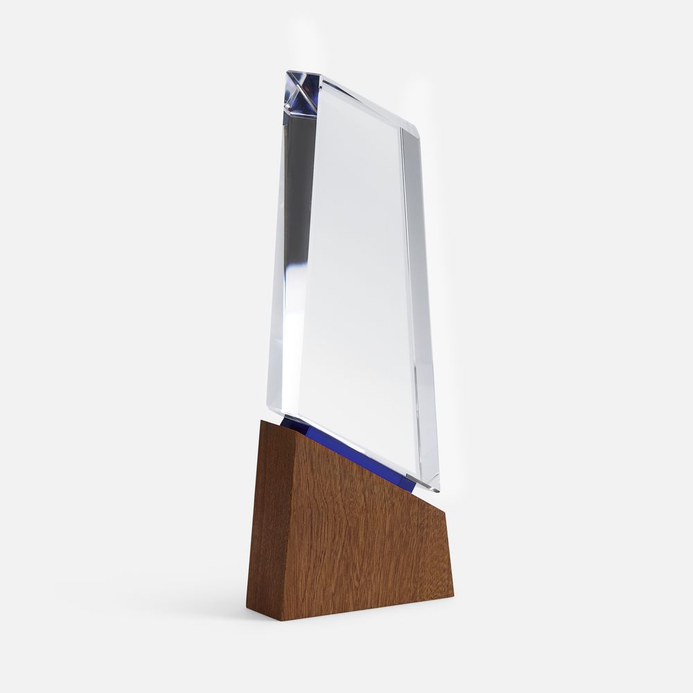 Стела High Point — пример нанесения логотипа () | Print Logo