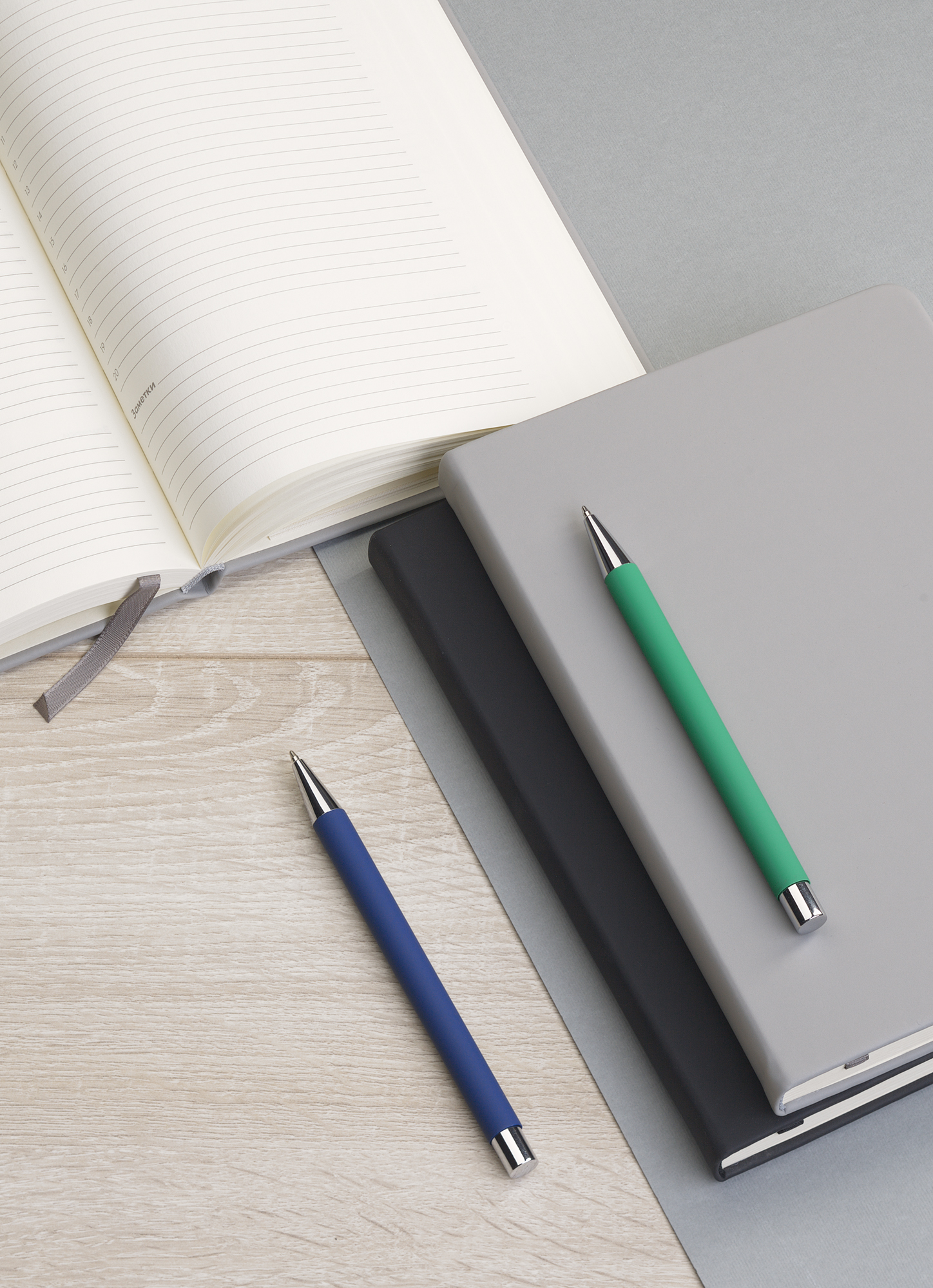 Ежедневник недатированный "Милан", А5, покрытие soft touch, мятный