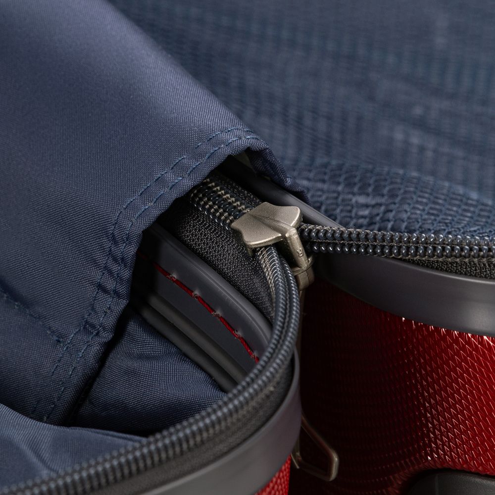 Чемодан Uno Zip Special L