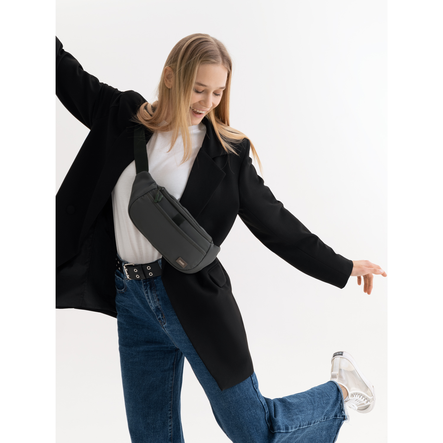 Футболка унисекс KRIS, 150 гр., белая (теплого оттенка), размер XS