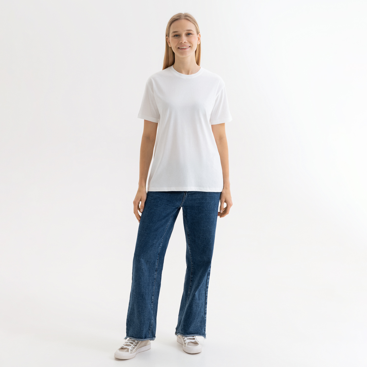 Футболка унисекс KRIS, 150 гр., белая (теплого оттенка), размер XS