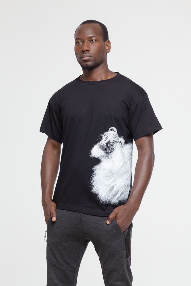 Футболка Like a Lion — пример нанесения логотипа (Принтэссенция) | Print Logo