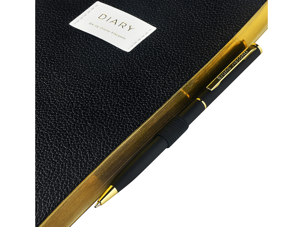 Ежедневник недатированный А5 Black с нашивкой, черный