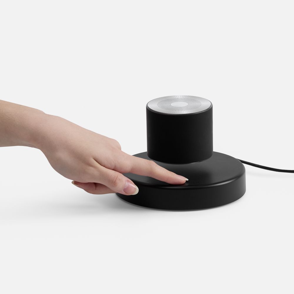 Левитирующая колонка Levitronic фото на сайте Print Logo.