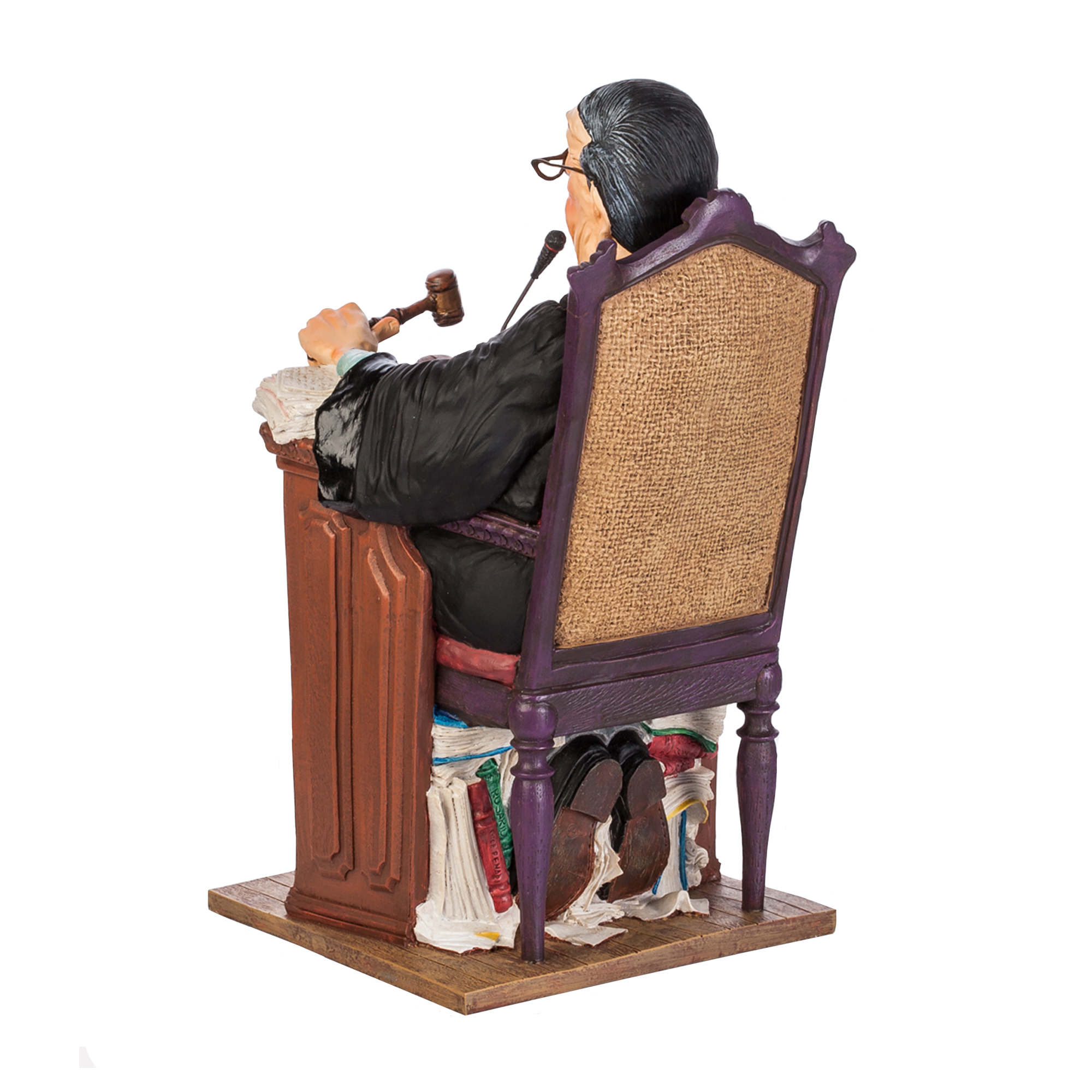 Скульптура "Судья" — пример нанесения логотипа () | Print Logo