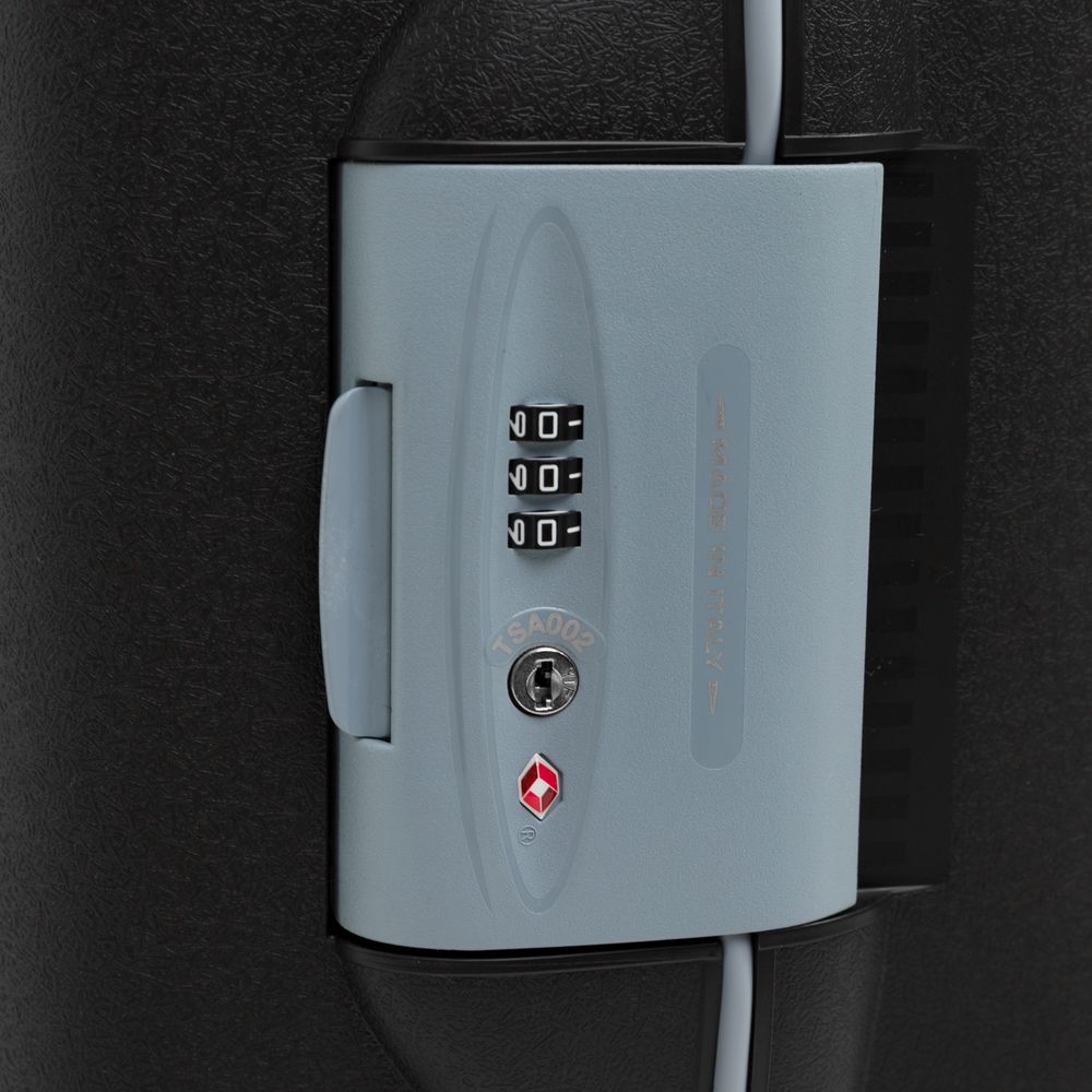 Чемодан Light Ltd Edition S фото на сайте Print Logo.