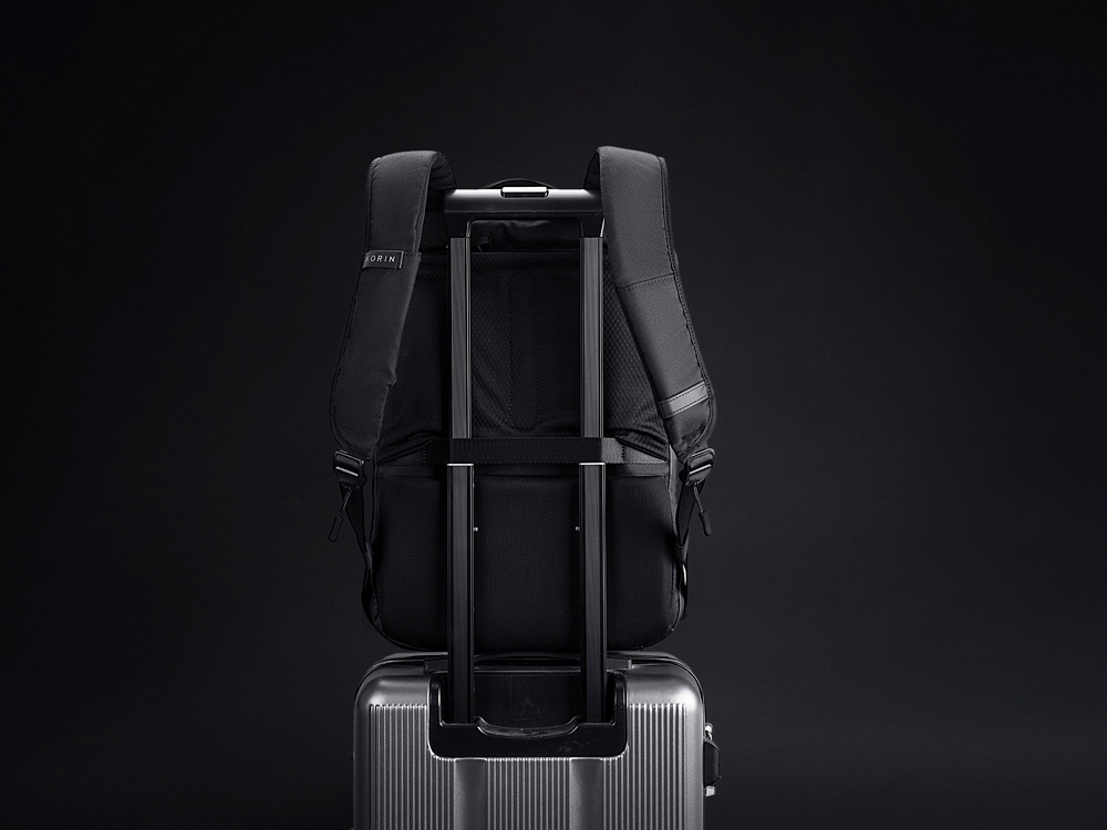 Водостойкий антикражный рюкзак Clickpack для ноутбука 15.6, черный