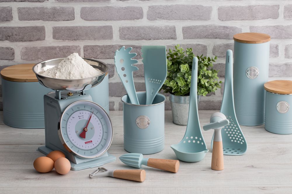 Емкость кухонная Living — пример нанесения логотипа (Typhoon) | Print Logo