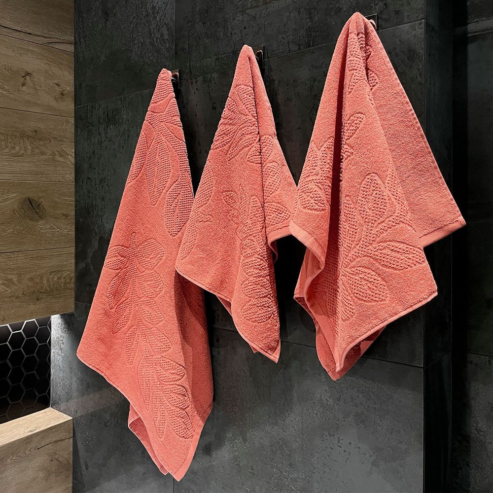 Полотенце махровое «Флора», среднее