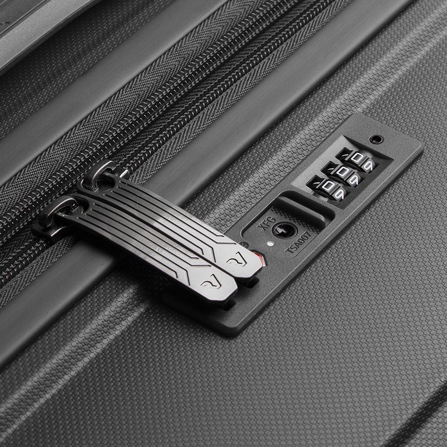 Чемодан Butterfly L