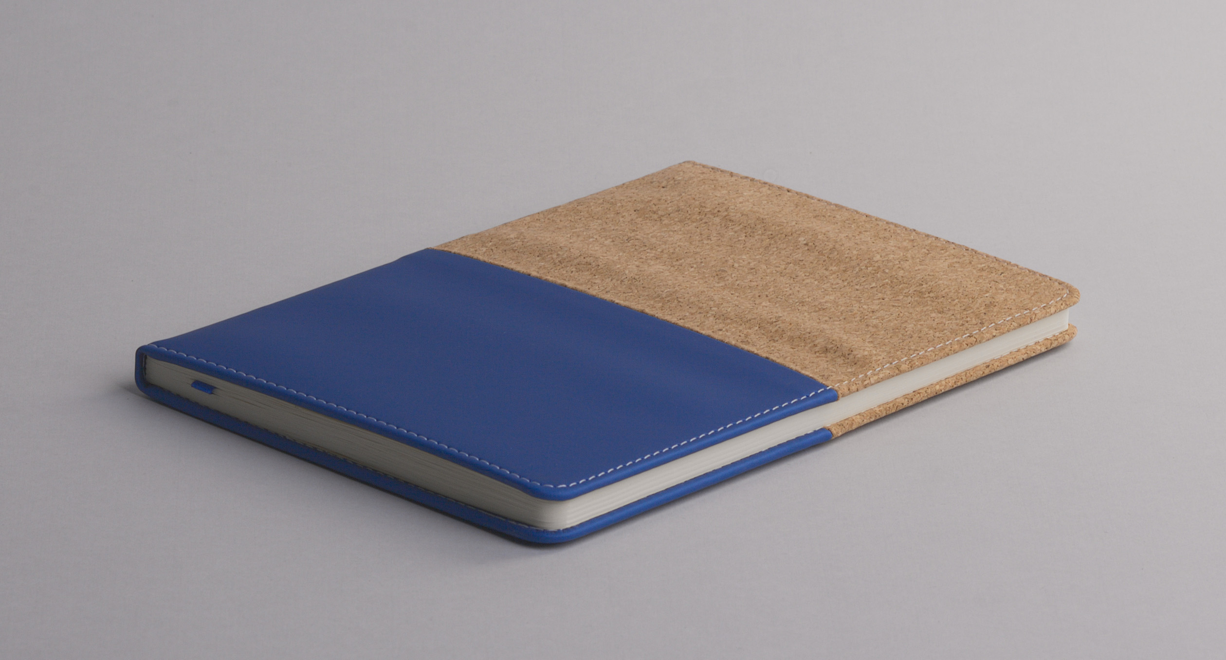 Блокнот "Фьюджи" уценка, формат А5, покрытие soft touch+пробка, синий