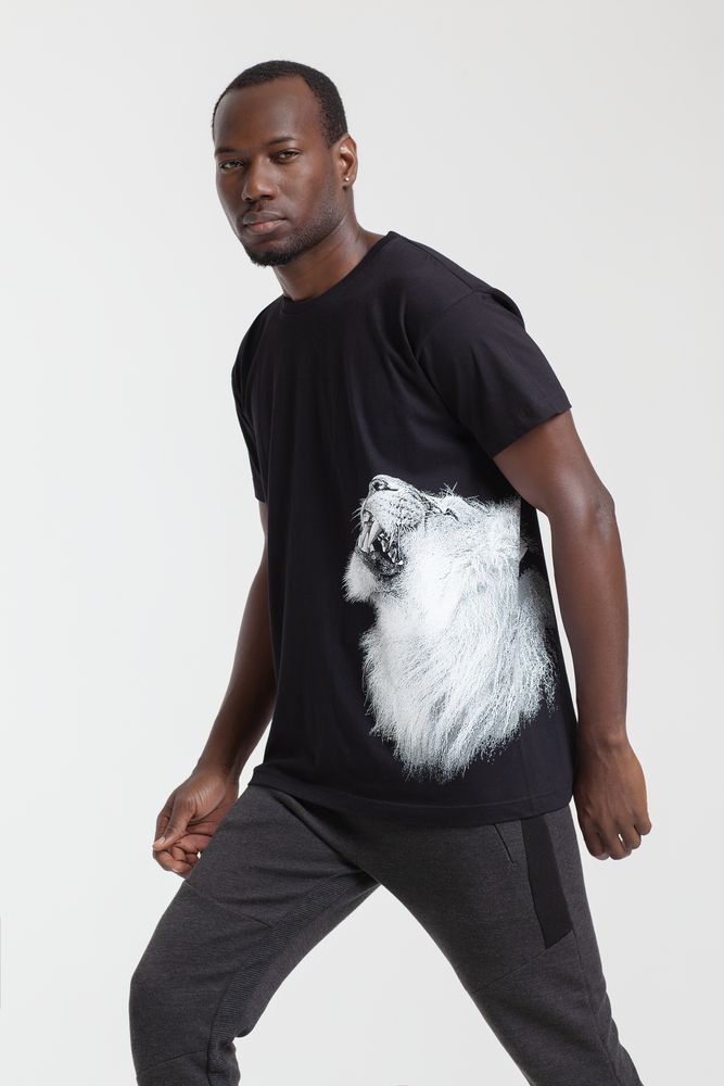 Футболка Like a Lion — пример нанесения логотипа (Принтэссенция) | Print Logo