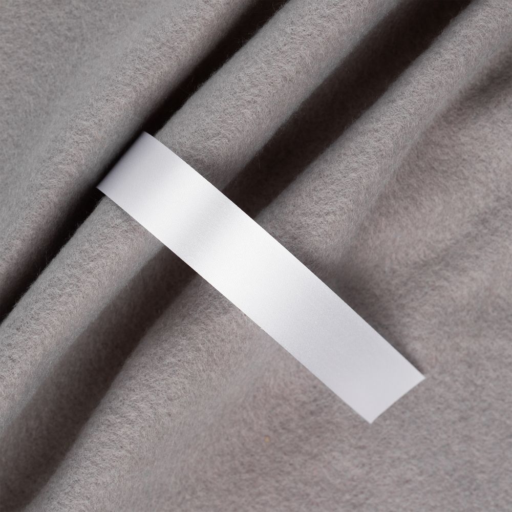 Лента сатиновая Satin 20 M, серая с логотипом сделано в России | Print Logo