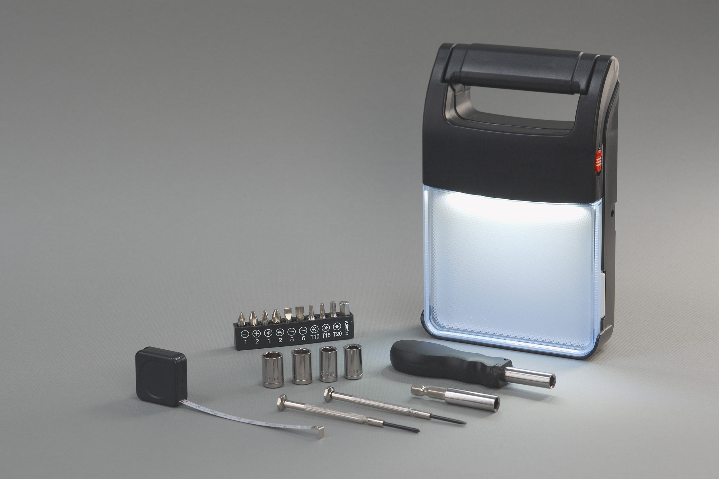 Набор инструментов "Инженер", черный с белым