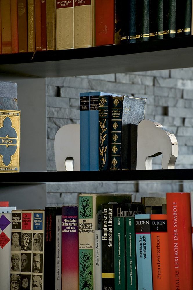 Держатели для книг Elephant фото на сайте Print Logo.