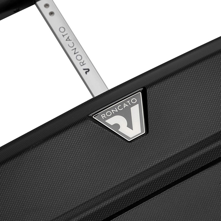 Чемодан Butterfly M