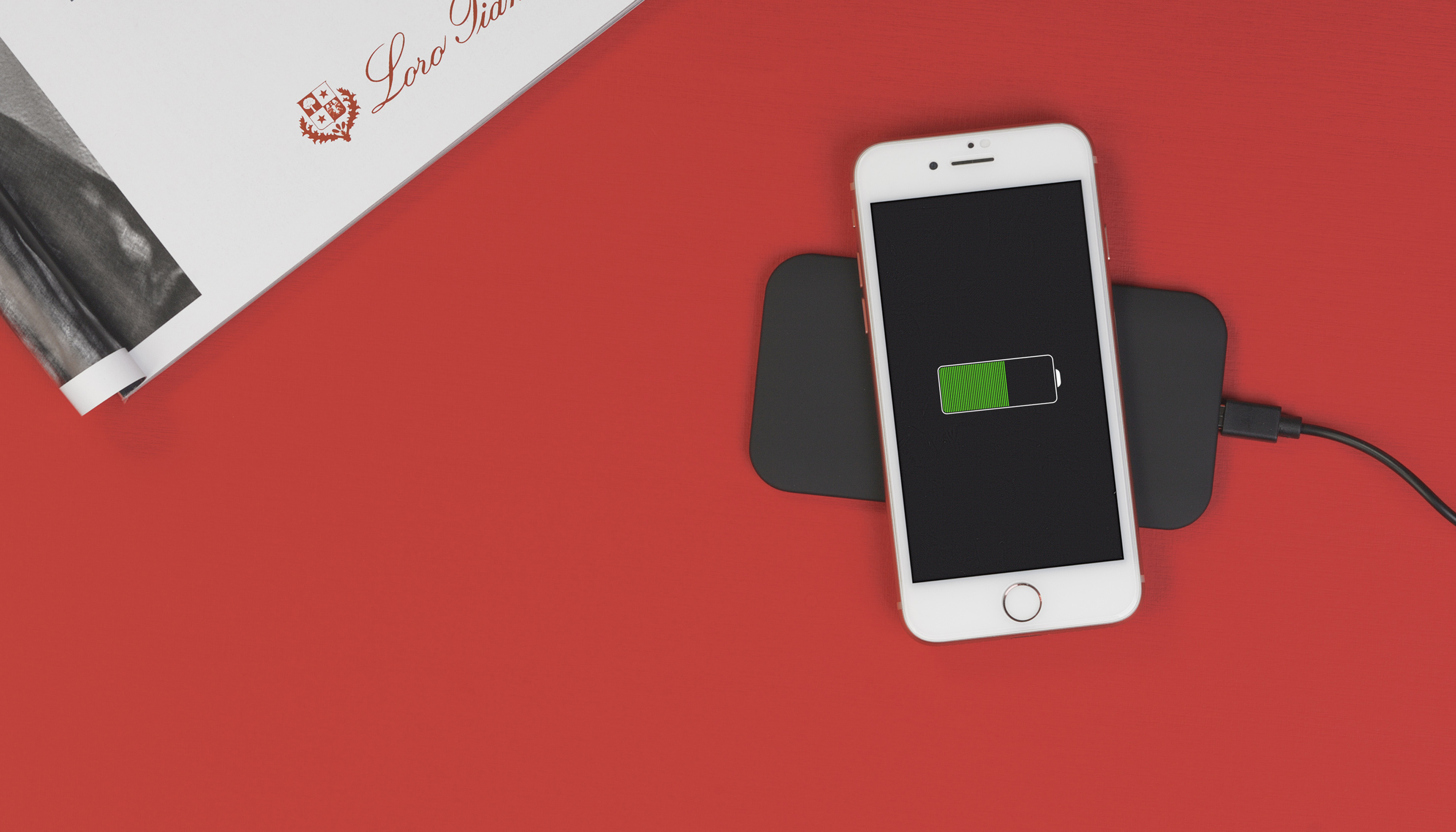 Настольное беспроводное зарядное устройство "Slim SOFTTOUCH", черный