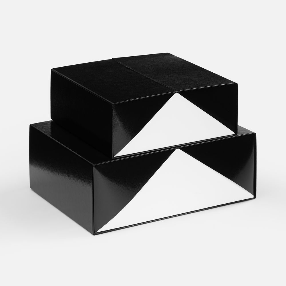 Коробка складная Foldream, M — пример нанесения логотипа () | Print Logo