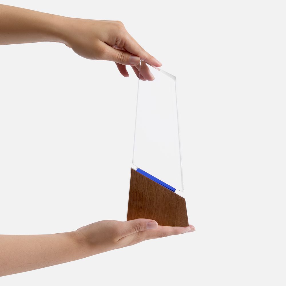 Стела High Point — пример нанесения логотипа () | Print Logo