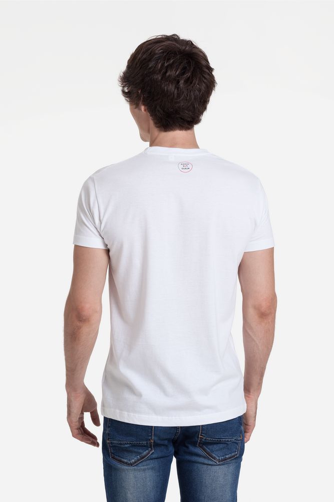 Футболка мужская приталенная «Любовь — тишина», белая, размер S