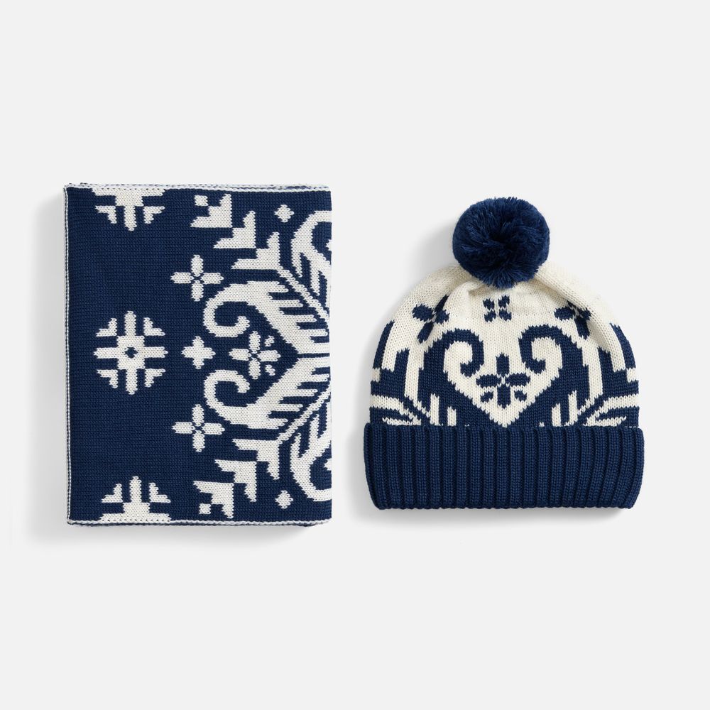 Шапка Wintertude — пример нанесения логотипа (teplo) | Print Logo