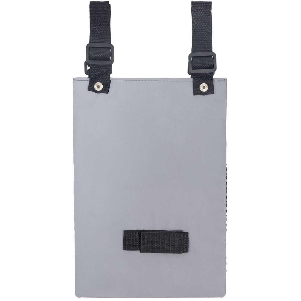 Велосумка Manifest из светоотражающей ткани — пример нанесения логотипа (Molti) | Print Logo