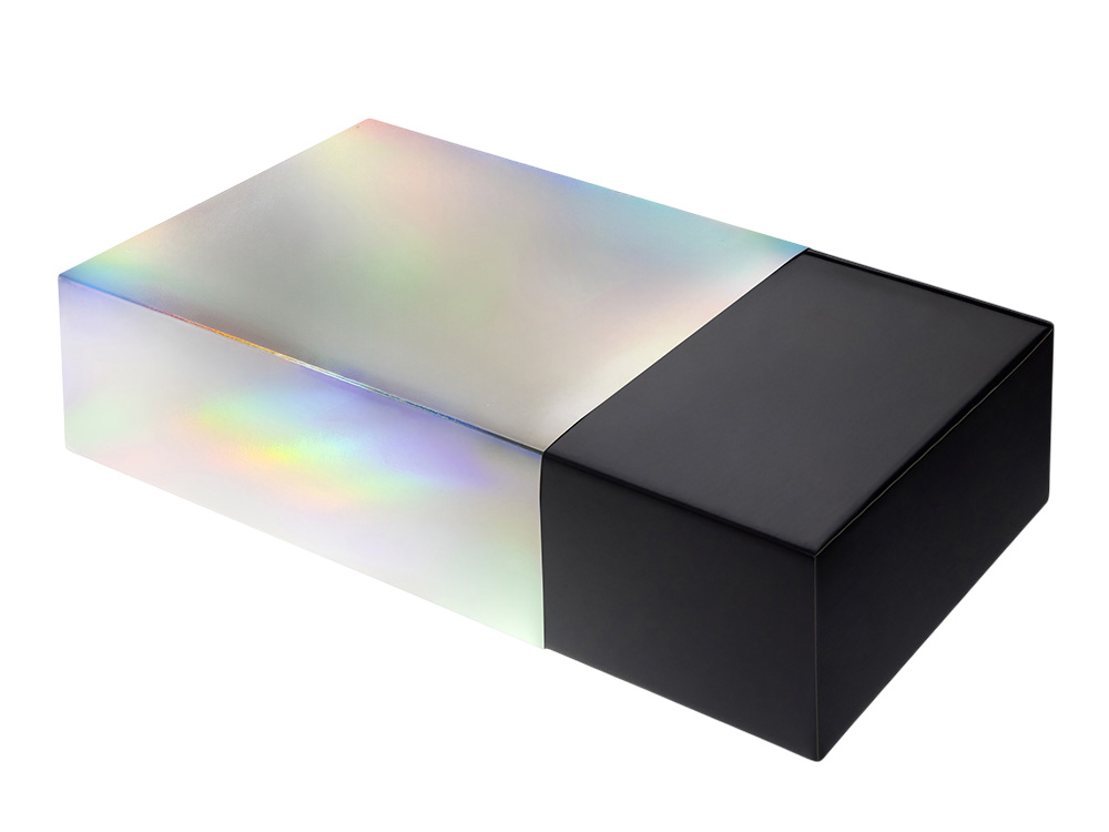 Подарочная коробка с голографическим шубером без печати Aurora, XL, 300х235х105 мм.