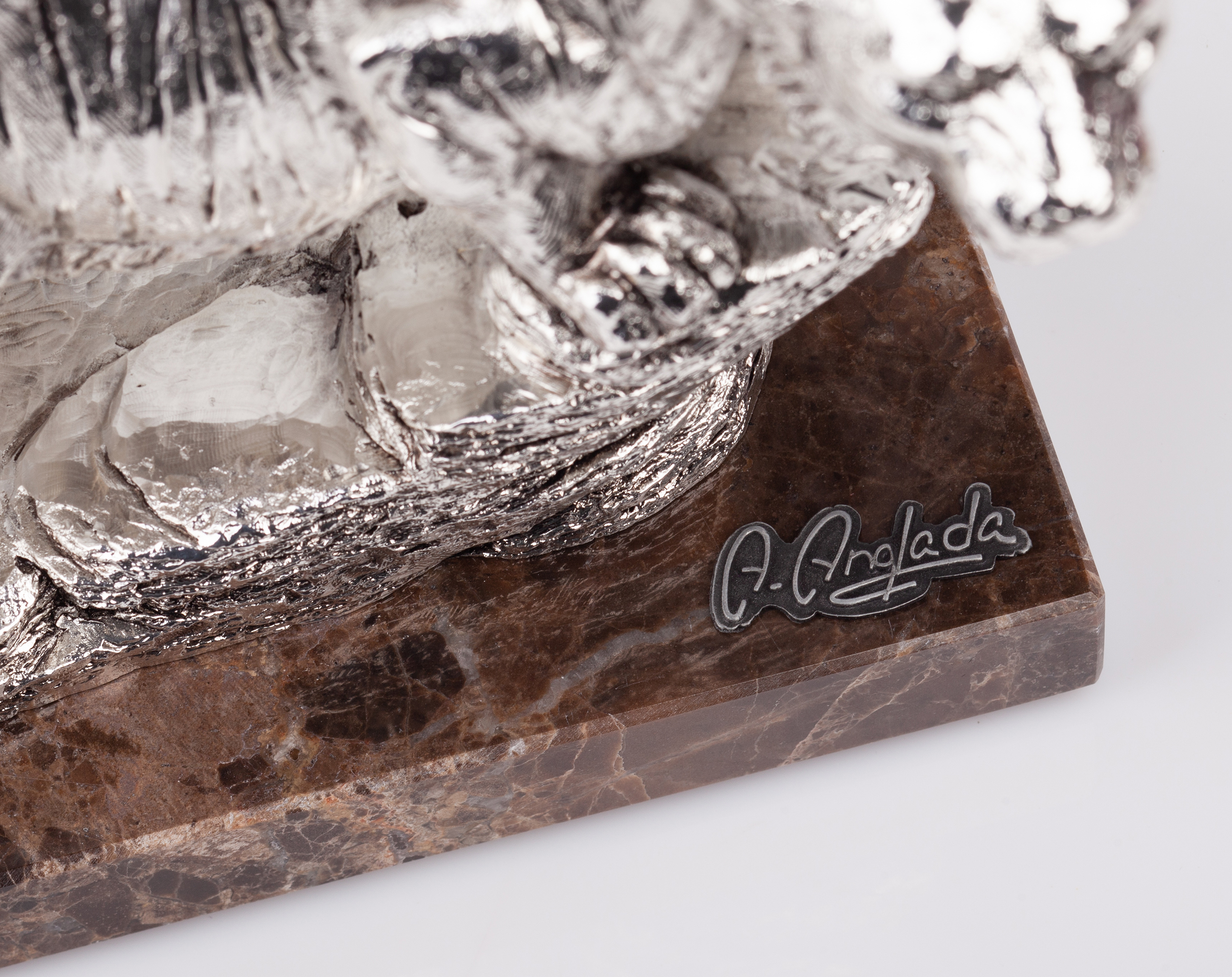 Скульптура "Тигр", серебристый