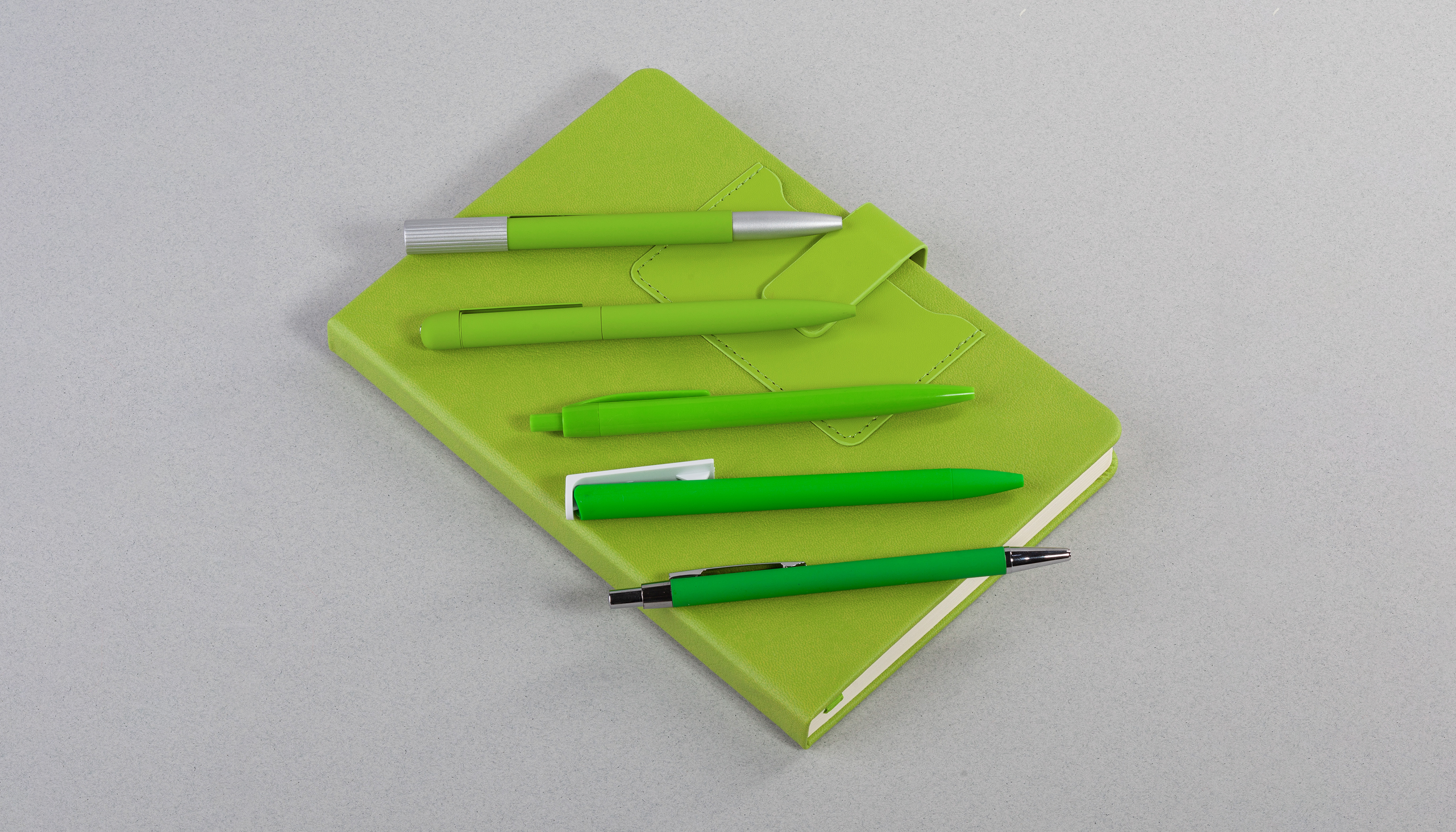 Ежедневник недатированный "Монти", формат А5, бирюзовый