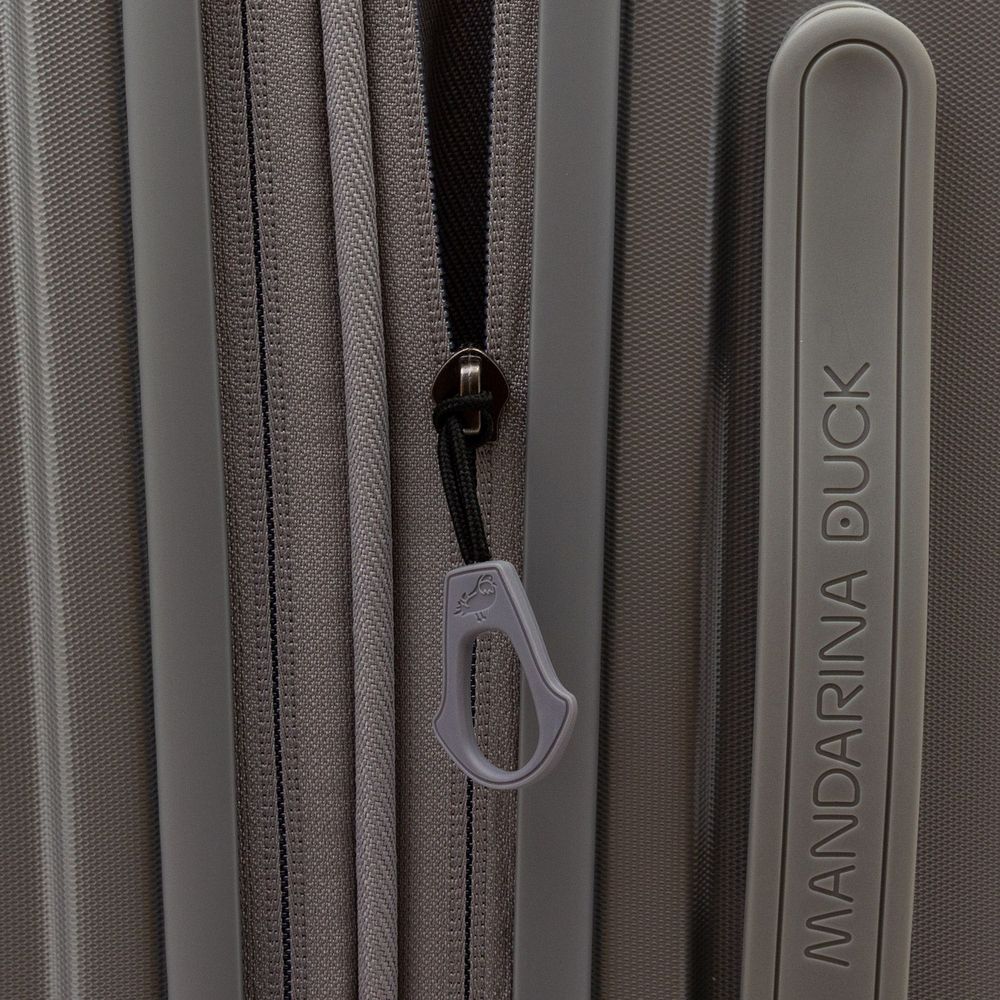 Чемодан Logoduck L