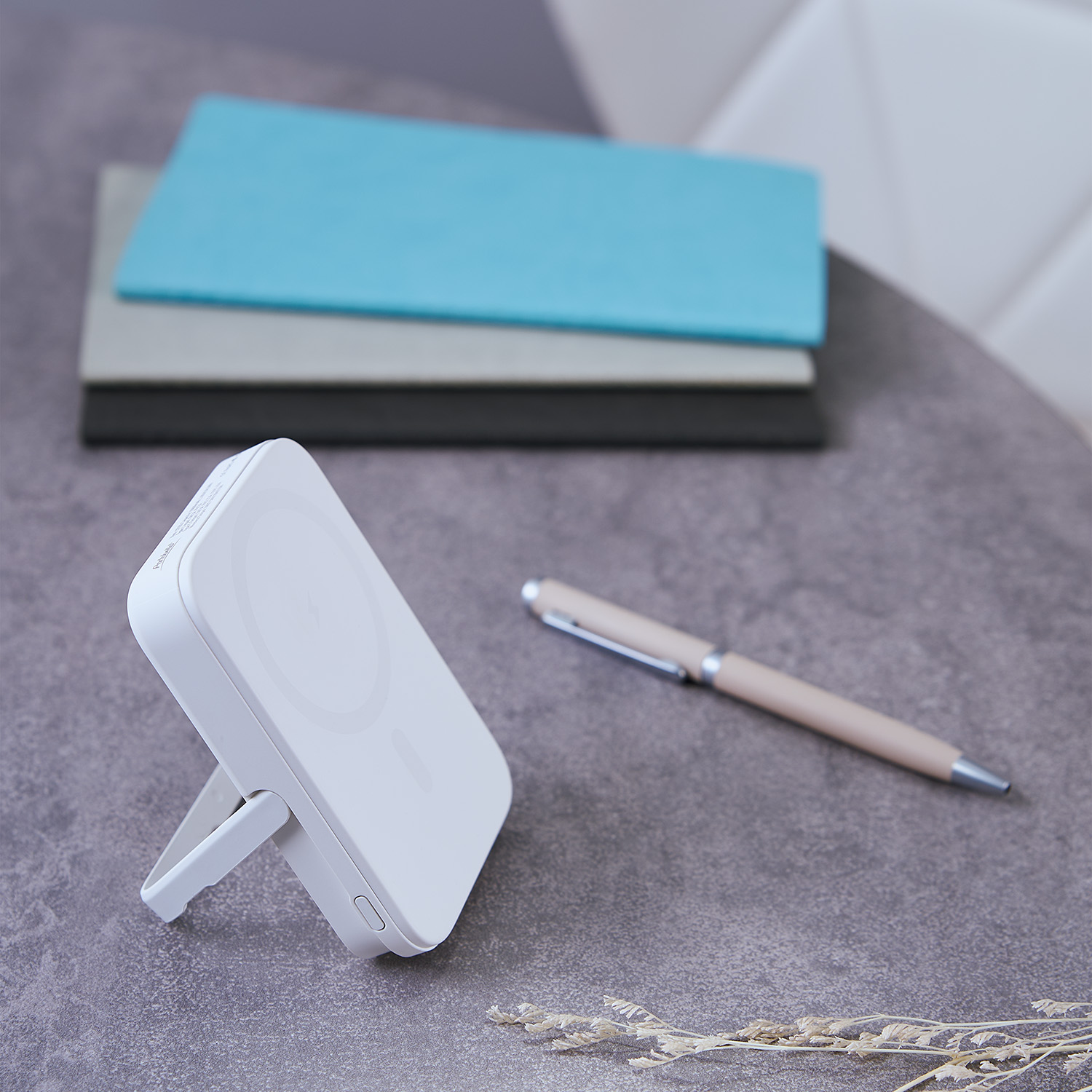Внешний аккумулятор Юнион PD (Union PD) 10000mAh с функцией беспроводной зарядки 15W, синий Китай фото на сайте Print Logo.