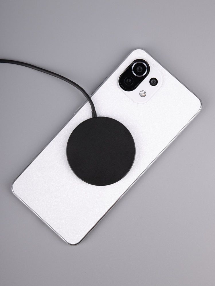 Беспроводное зарядное устройство с магнитами Magmate