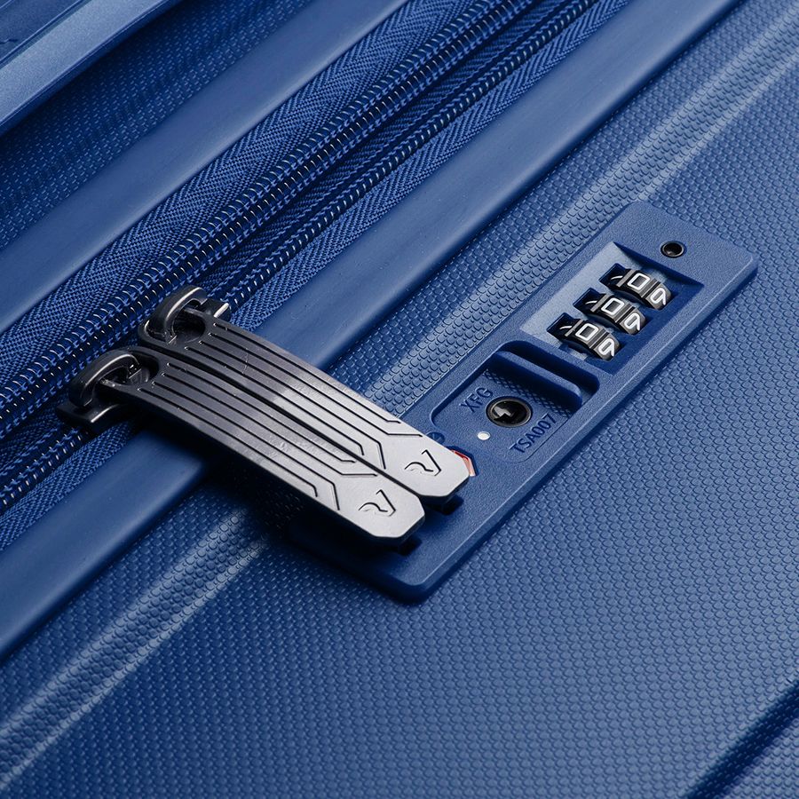 Чемодан Butterfly L