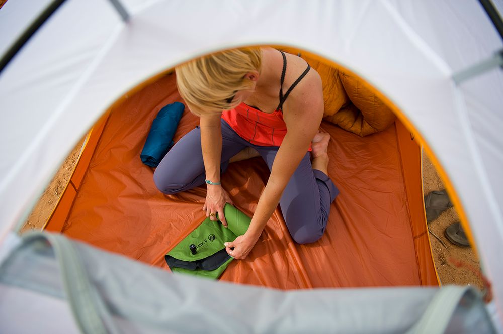 Надувной коврик Static V Recon