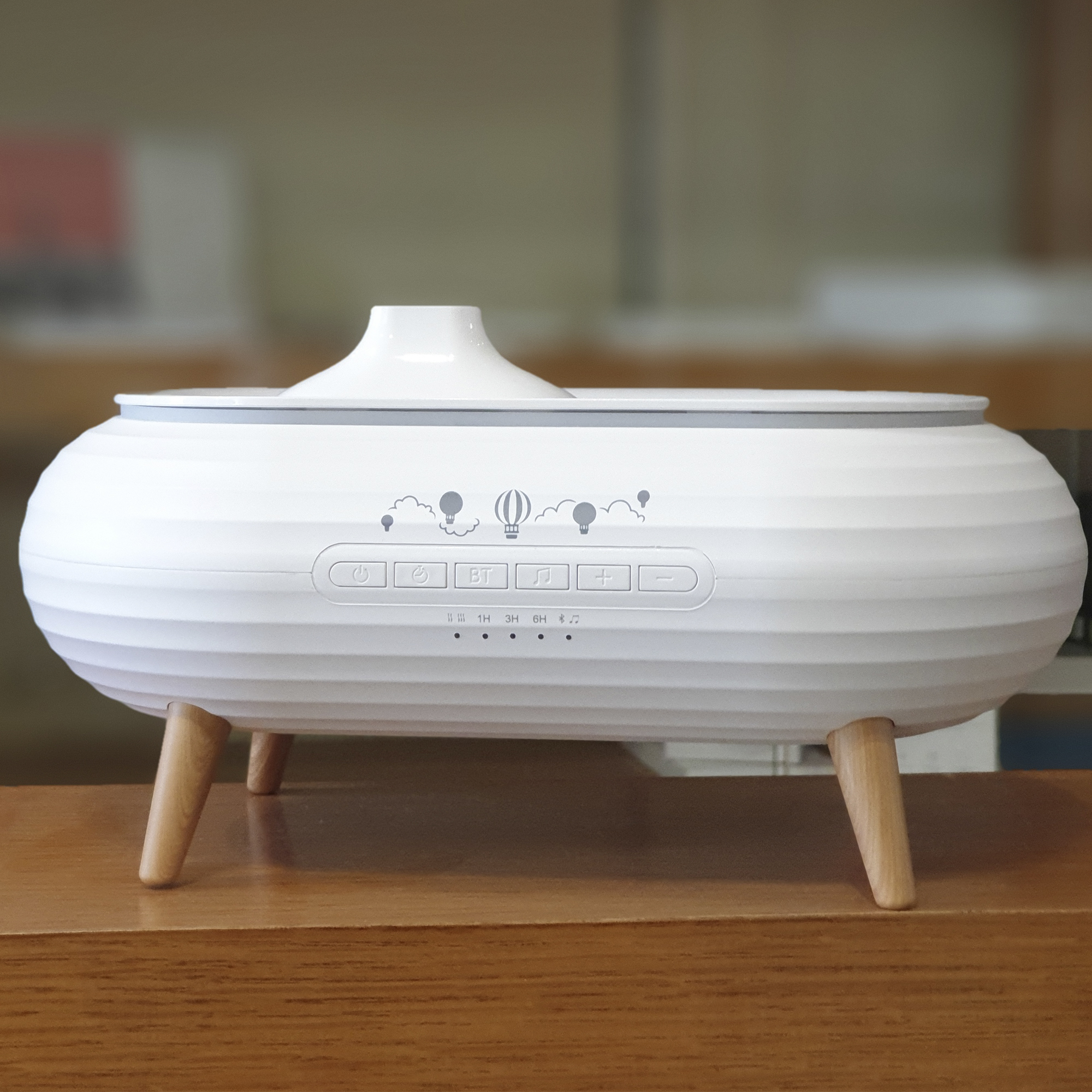 Увлажнитель воздуха "Smart Air" с bluetooth-колонкой, мелодиями и релаксирующими шумами, с подсветкой и ароматизатором, белый