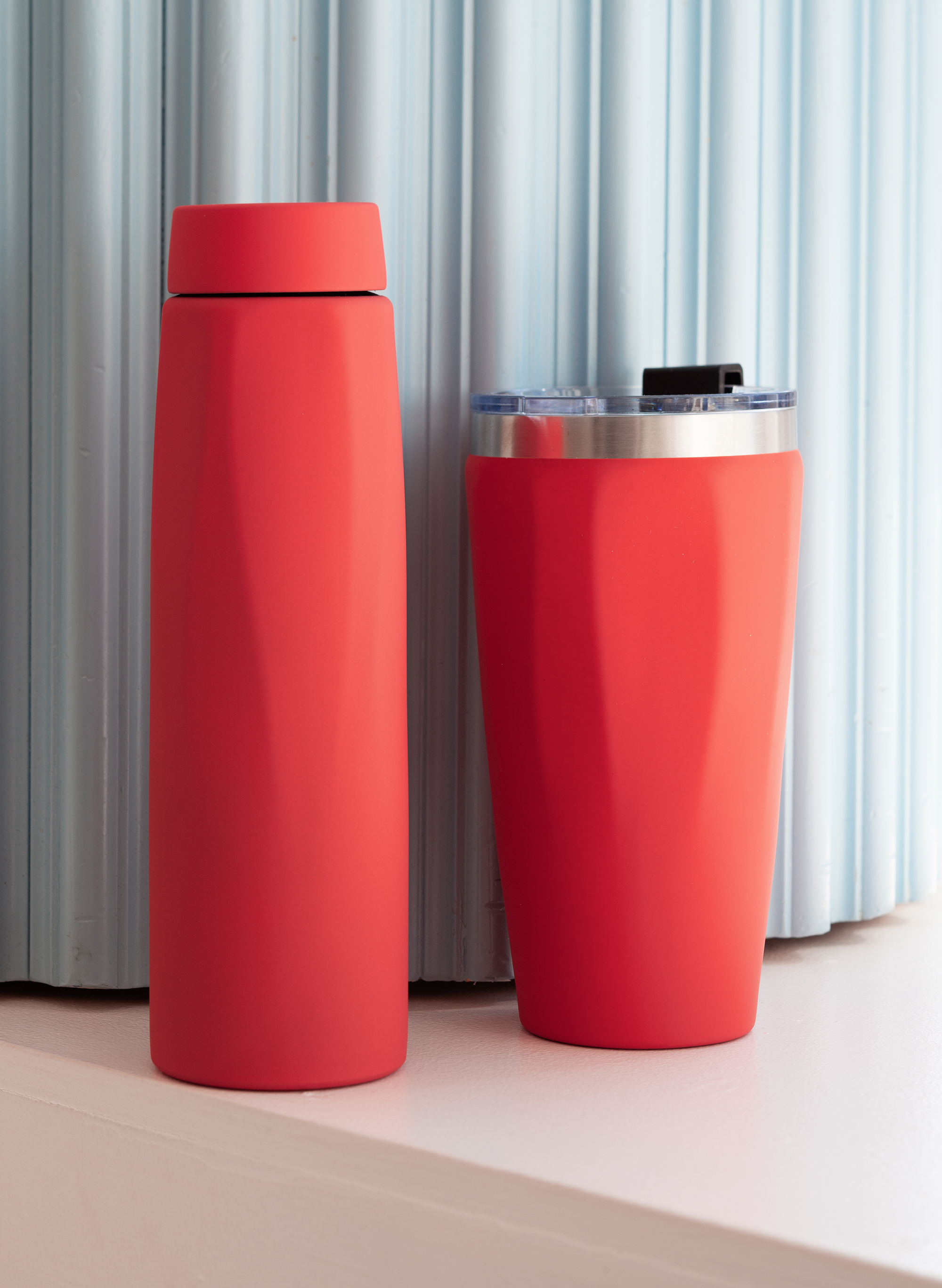 Термос "Calypso", покрытие soft touch, 0,5 л., красный