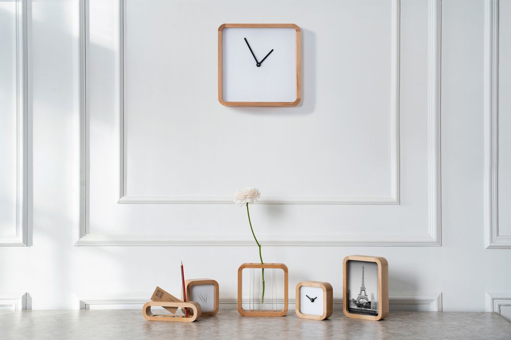 Часы настенные Woodstock с подсветкой фото на сайте Print Logo.