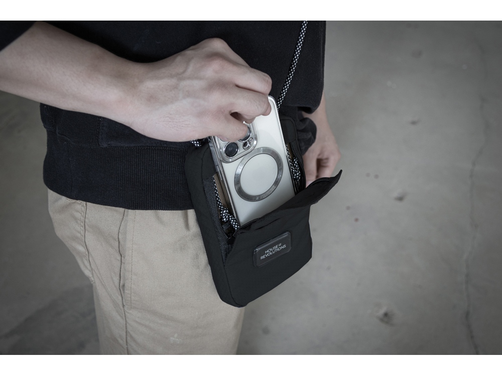 Удобная повседневная сумка Solo Eco, черный