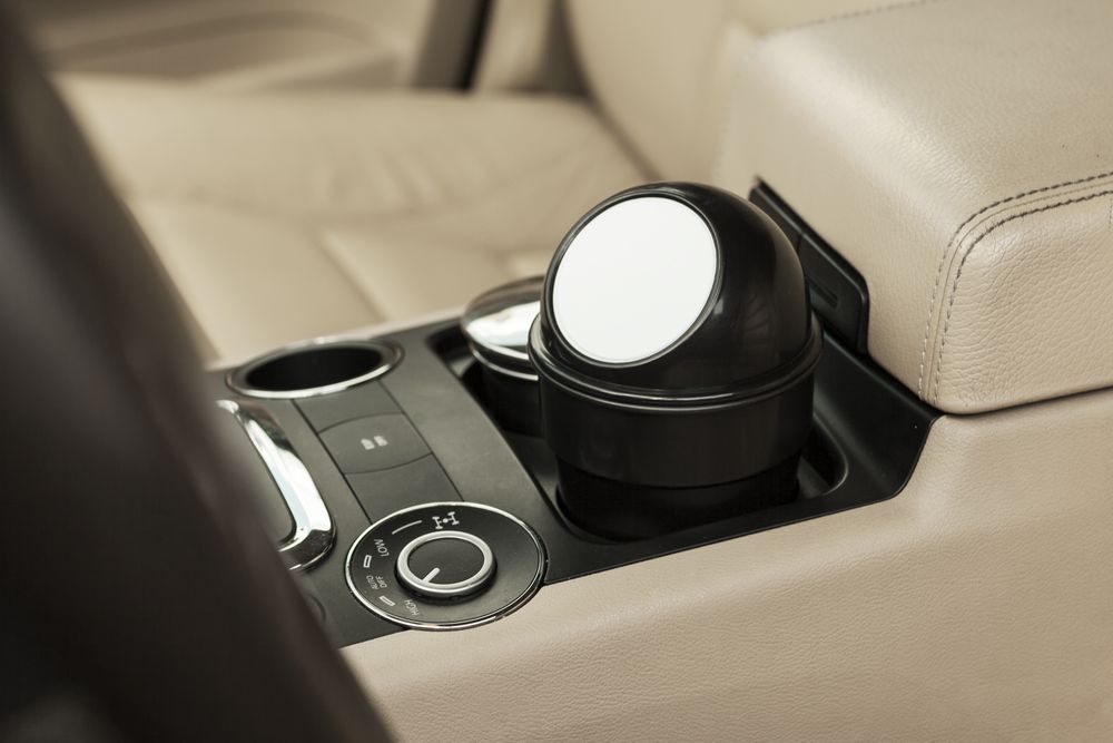 Контейнер в подстаканник автомобиля Mr. Bin фото на сайте Print Logo.